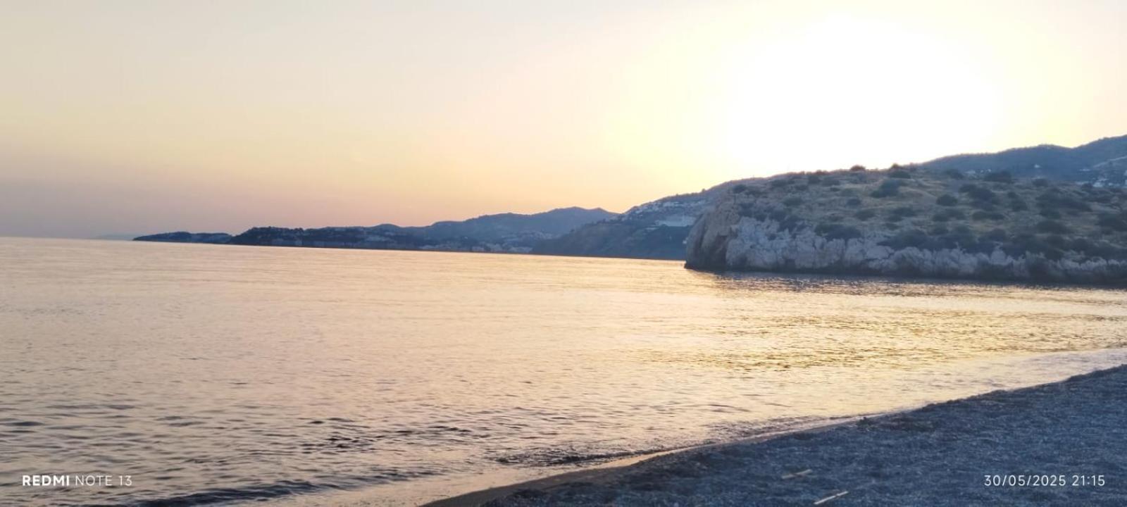 Salobrena Primera Linea De Playa Екстериор снимка